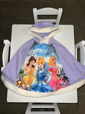 VINTAGE Y2K Disney Store Exclusive Princess Hooded Poncho - Belle, Cinderella